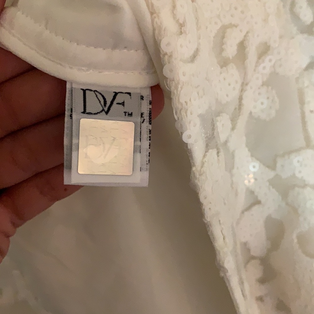 Delicate Lace and Sequins with a Floral Design DVF White Blouse - Picture 7 of 12